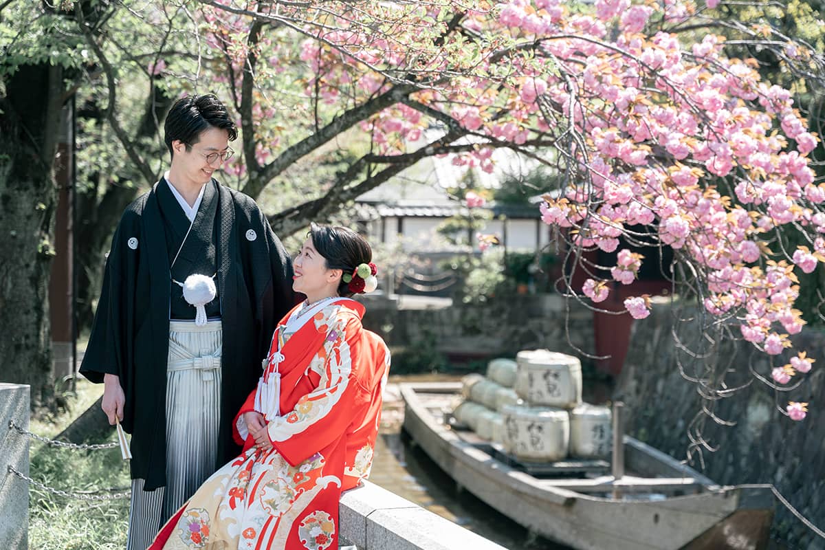 日本庭園で思い出の写真を。温かな家族結婚式 イメージ