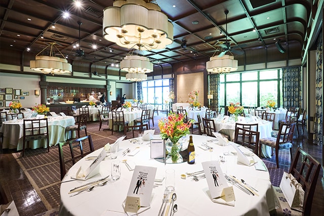 緑と陽光に包まれた洗練空間。ゲストと愉しむクラシカルウエディング　イメージ