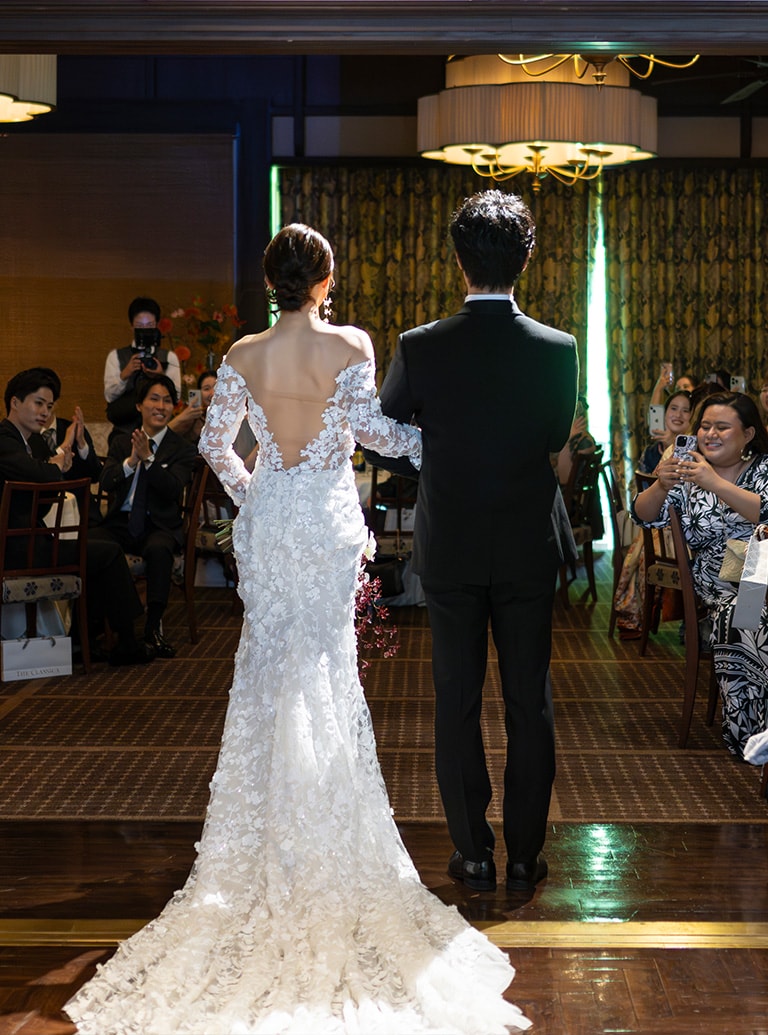 緑と陽光に包まれた洗練空間。ゲストと愉しむクラシカルウエディング　イメージ