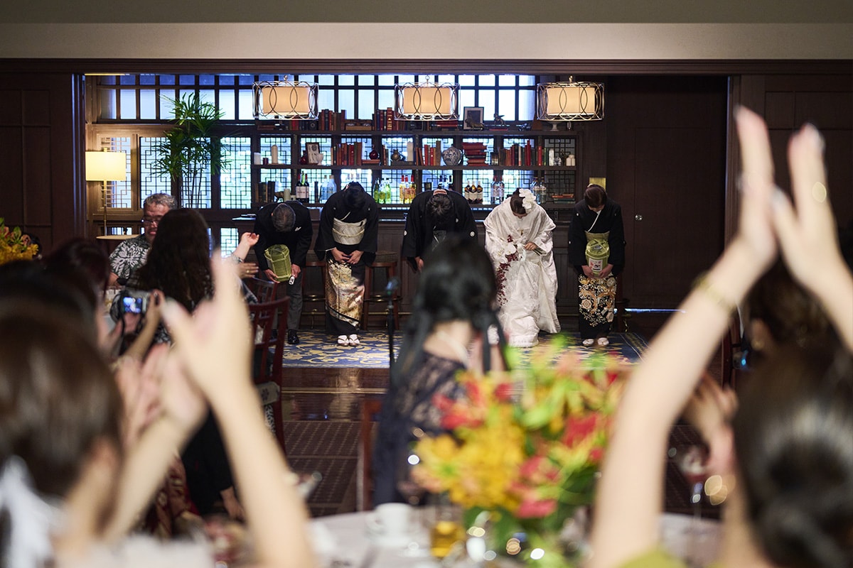 緑と陽光に包まれた洗練空間。ゲストと愉しむクラシカルウエディング　イメージ