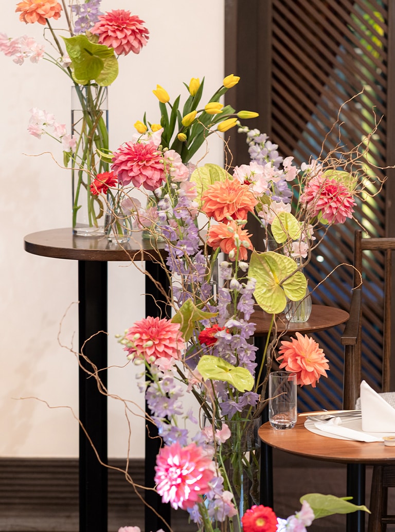 陽光と四季折々の自然に包まれた空間で、感謝の想いを伝えた心ふれあう結婚式　イメージ