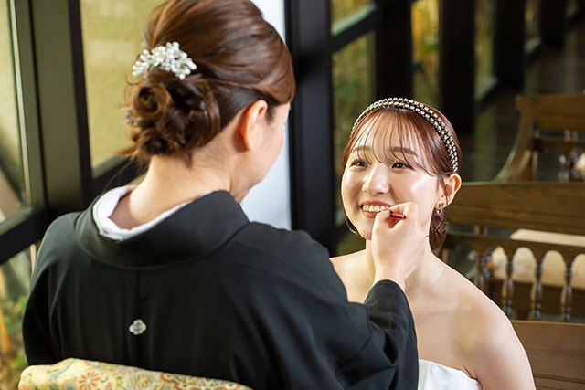 陽光と四季折々の自然に包まれた空間で、感謝の想いを伝えた心ふれあう結婚式　イメージ