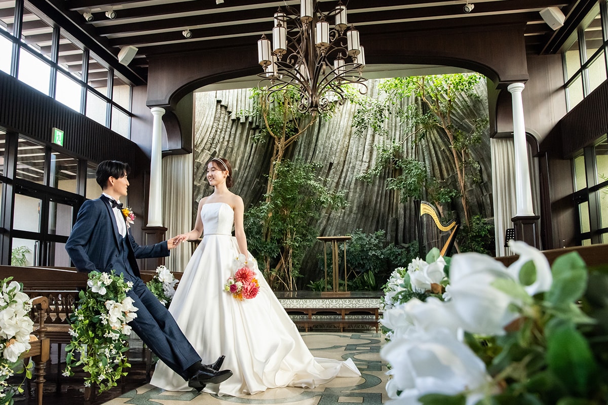 陽光と四季折々の自然に包まれた空間で、感謝の想いを伝えた心ふれあう結婚式　イメージ