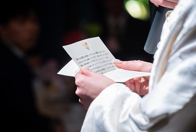 陽光と四季折々の自然に包まれた空間で、感謝の想いを伝えた心ふれあう結婚式　イメージ