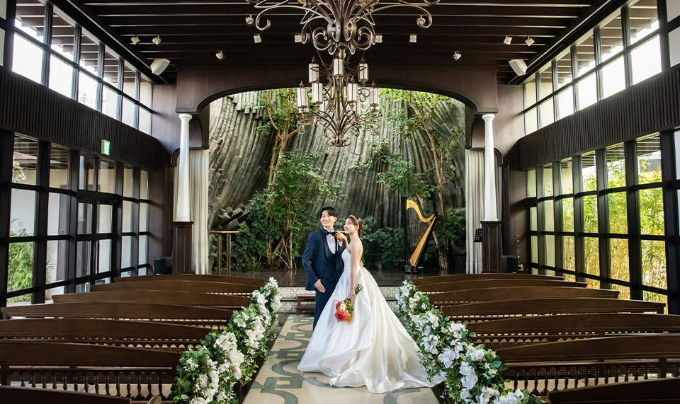 陽光と四季折々の自然に包まれた空間で、感謝の想いを伝えた心ふれあう結婚式