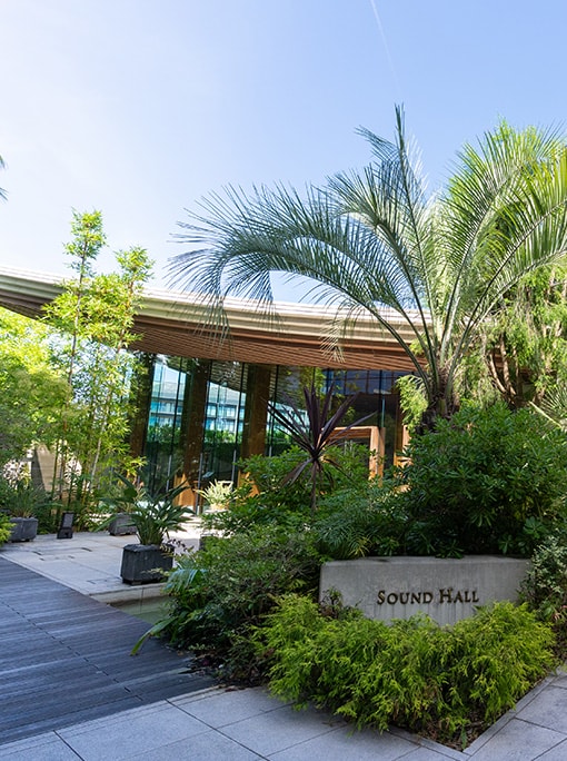 みなとみらいの海風を感じる、夏の上質リゾートウエディング　レポート