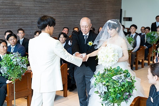 みなとみらいの海風を感じる、夏の上質リゾートウエディング　レポート