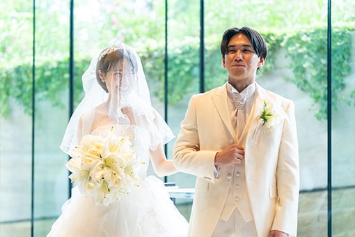 みなとみらいの海風を感じる、夏の上質リゾートウエディング　レポート