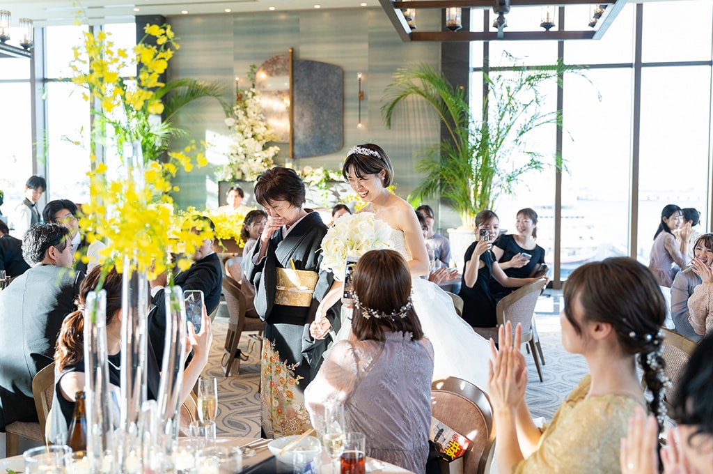 みなとみらいの海風を感じる、夏の上質リゾートウエディング　レポート