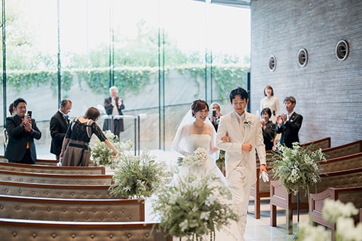 みなとみらいで叶えた、海外リゾートのように自由な“家族だけ”の少人数ウエディング　レポート