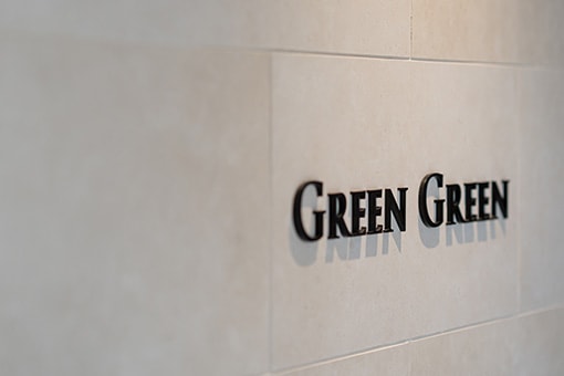 みなとみらいで叶えた、海外リゾートのように自由な“家族だけ”の少人数ウエディング　レポート