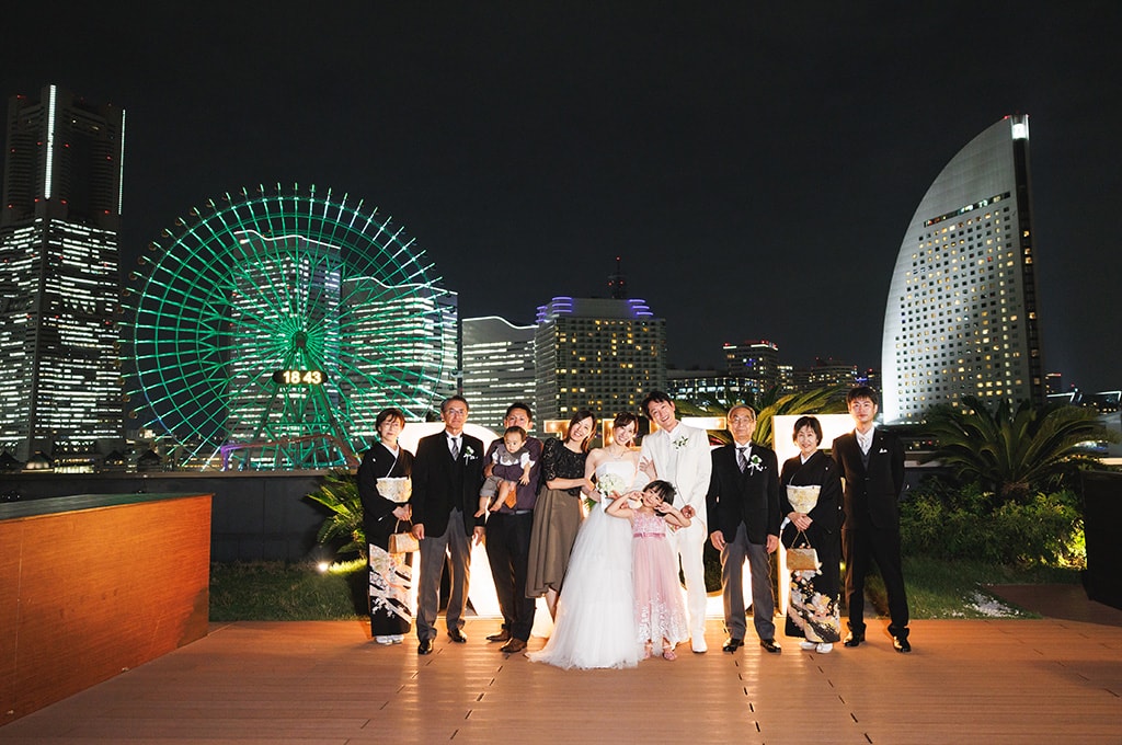 みなとみらいで叶えた、海外リゾートのように自由な“家族だけ”の少人数ウエディング　レポート