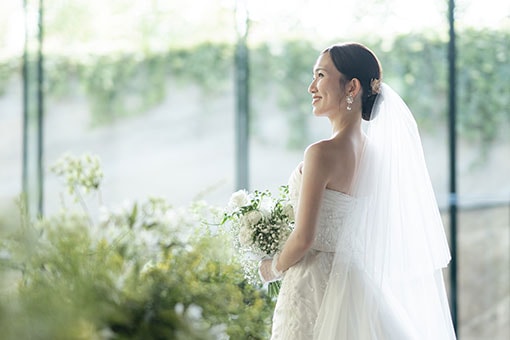 陽光と緑に包まれた上質空間で過ごす、みなとみらいの大人のガーデンパーティ　レポート