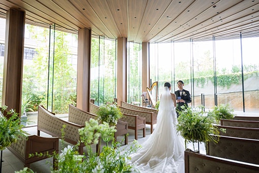 陽光と緑に包まれた上質空間で過ごす、みなとみらいの大人のガーデンパーティ　レポート