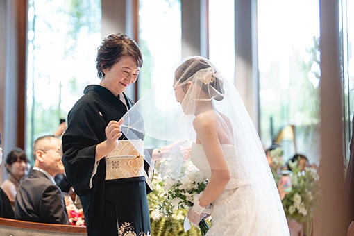 陽光と緑に包まれた上質空間で過ごす、みなとみらいの大人のガーデンパーティ　レポート