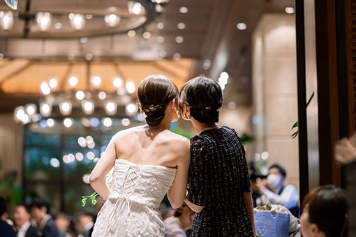 陽光と緑に包まれた上質空間で過ごす、みなとみらいの大人のガーデンパーティ　レポート