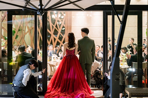 陽光と緑に包まれた上質空間で過ごす、みなとみらいの大人のガーデンパーティ　レポート