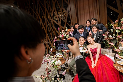 陽光と緑に包まれた上質空間で過ごす、みなとみらいの大人のガーデンパーティ　レポート