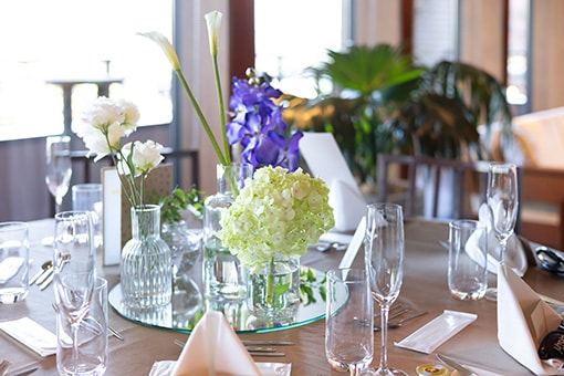 緑と海に包まれた、みなとみらいリゾートで感謝を伝える少人数ウエディング　レポート