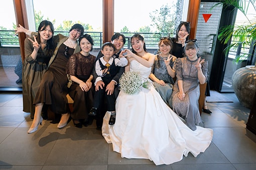 緑と海に包まれた、みなとみらいリゾートで感謝を伝える少人数ウエディング　レポート