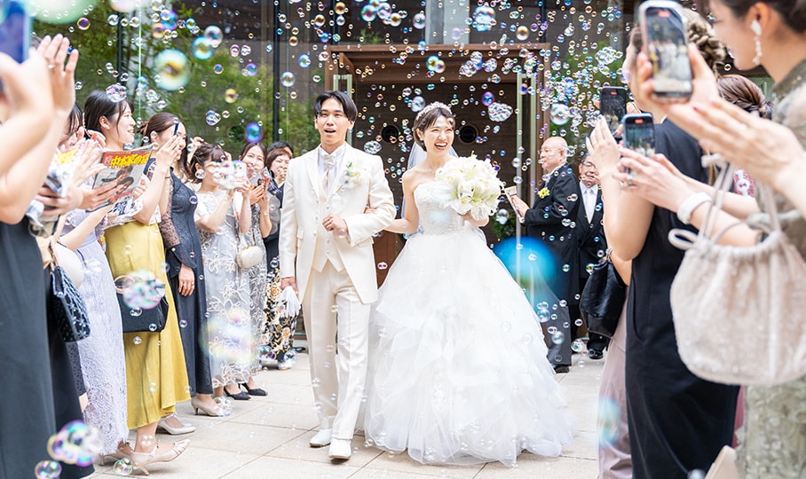 ふたりらしく感謝を伝えるオリジナルウエディング　レポート