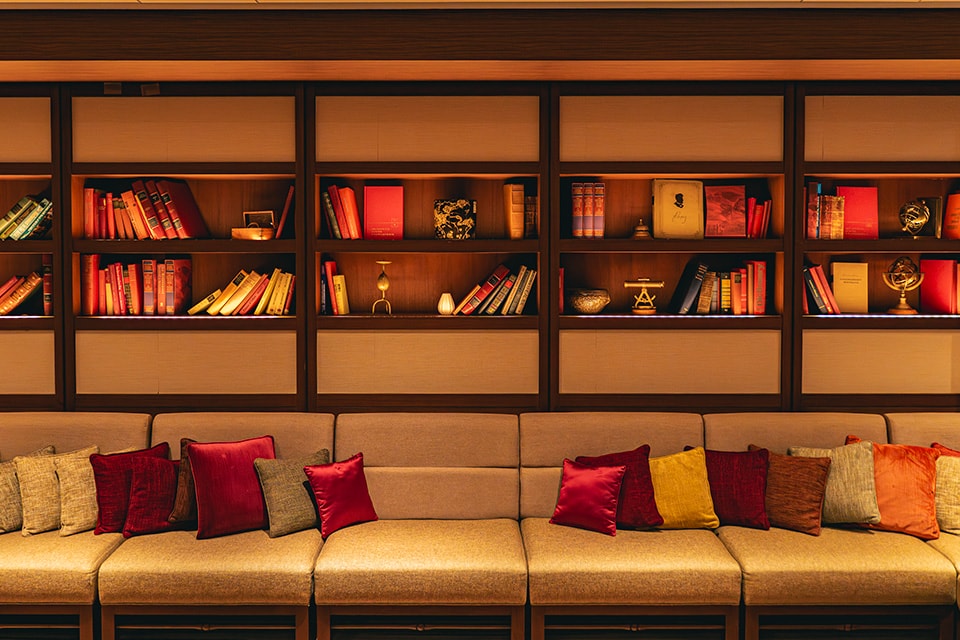 異国文化が並ぶインテリア