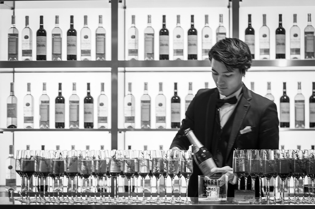 ナイトバー　イメージ